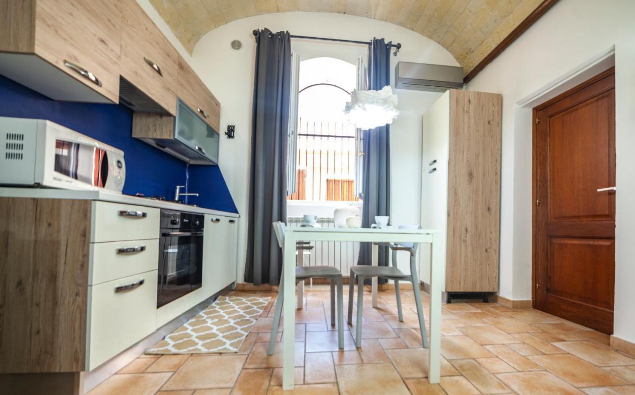 Suite Home Al Centro Di Sassari Dış mekan fotoğraf