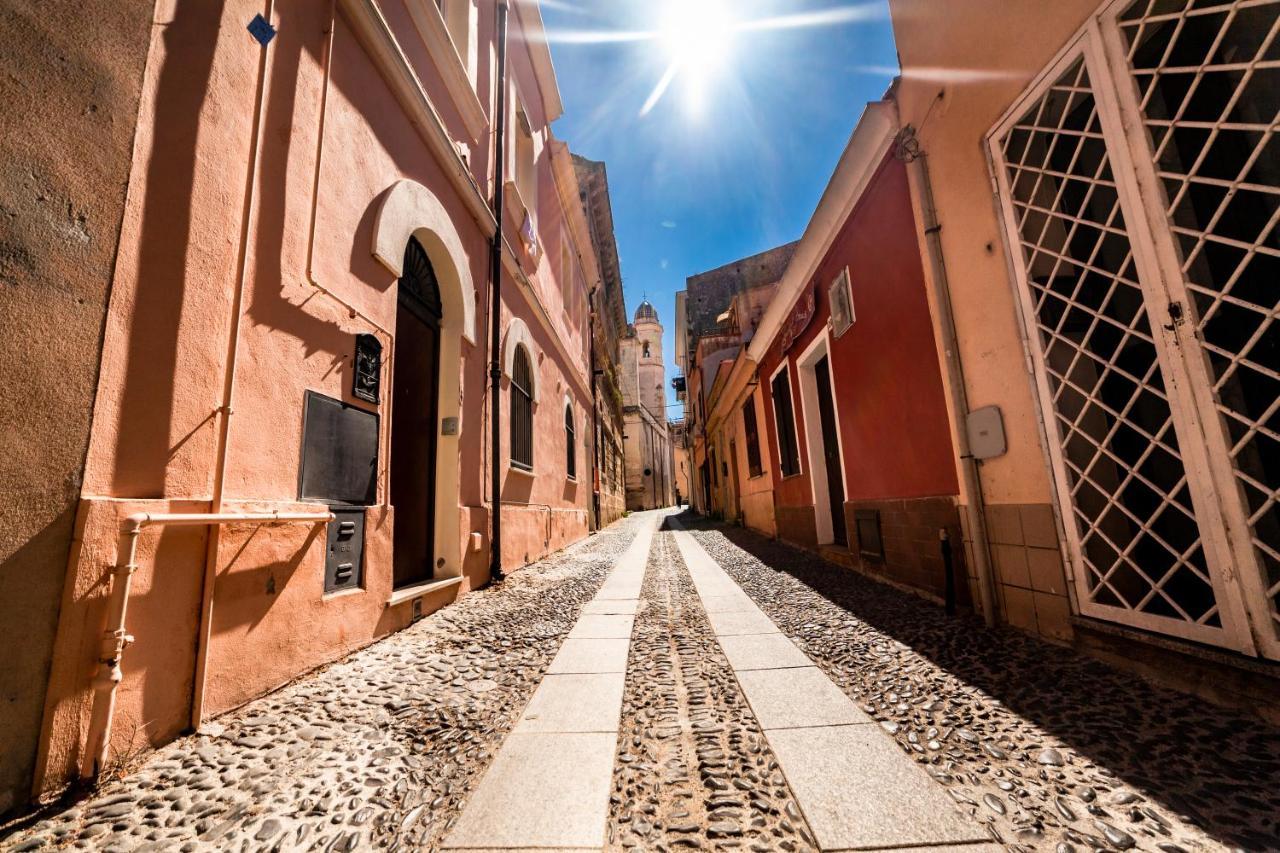 Suite Home Al Centro Di Sassari Dış mekan fotoğraf