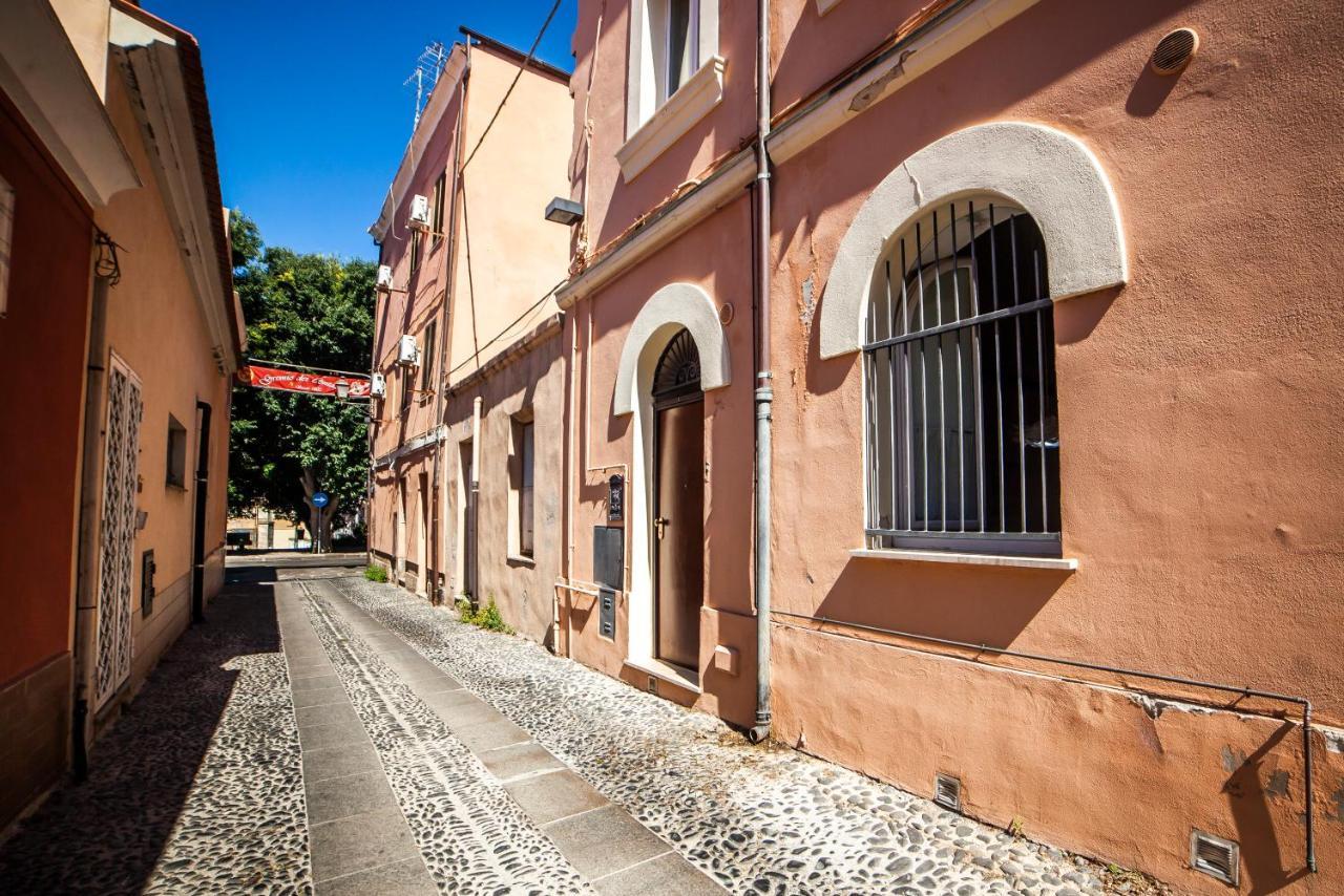 Suite Home Al Centro Di Sassari Dış mekan fotoğraf