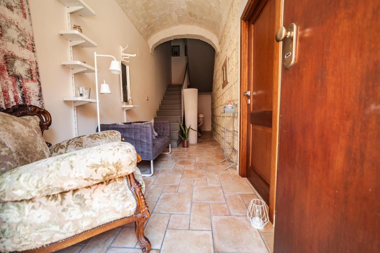 Suite Home Al Centro Di Sassari Dış mekan fotoğraf